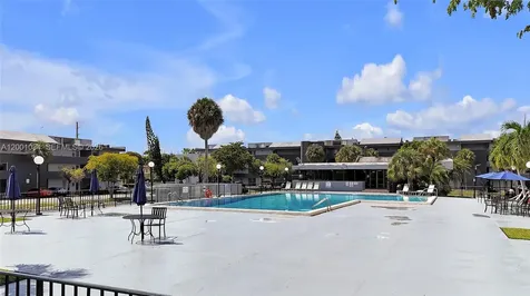 210 Fontainebleau Boulevard Miami FL 33172