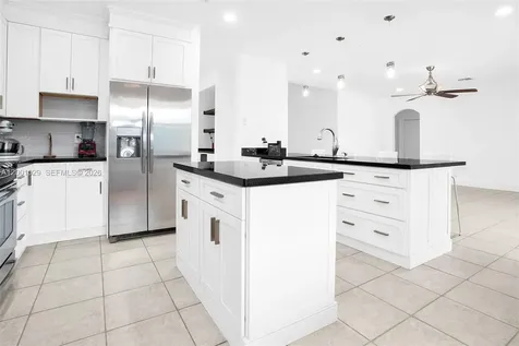 4467 Fox Glove Lane Weston FL 33331