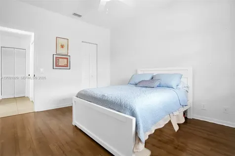 4467 Fox Glove Lane Weston FL 33331