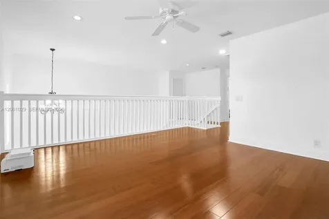 4467 Fox Glove Lane Weston FL 33331