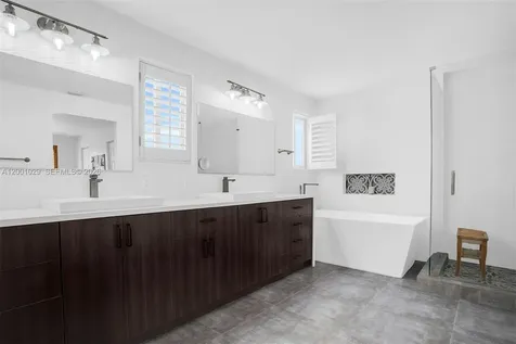 4467 Fox Glove Lane Weston FL 33331