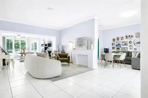 820 W 43rd Court Miami Beach FL 33140