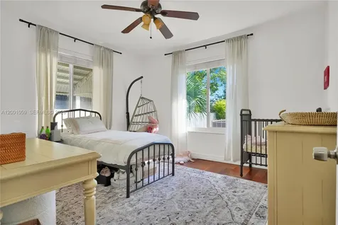 820 W 43rd Court Miami Beach FL 33140