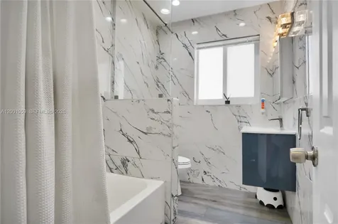 820 W 43rd Court Miami Beach FL 33140