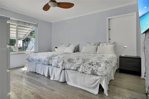 820 W 43rd Court Miami Beach FL 33140