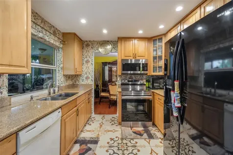 7301 NW 57th Place Tamarac FL 33321