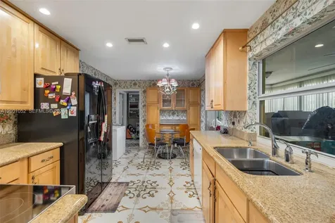 7301 NW 57th Place Tamarac FL 33321