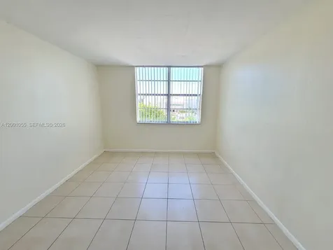 496 NW 165th Street Road Miami FL 33169