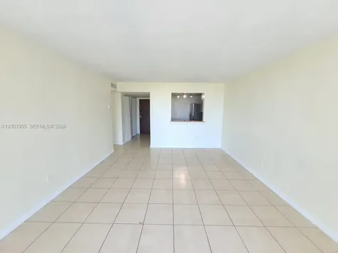 496 NW 165th Street Road Miami FL 33169