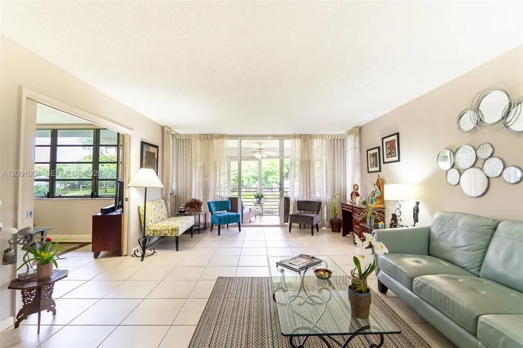4221 W Palm Aire Drive Pompano Beach FL 33069