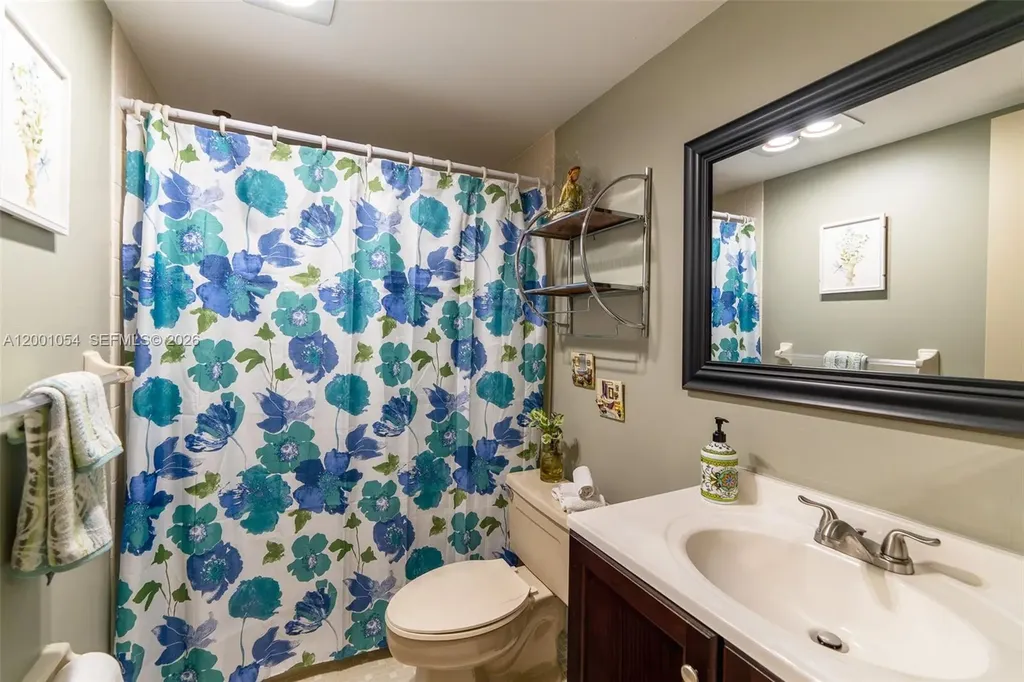 4221 W Palm Aire Drive Pompano Beach FL 33069