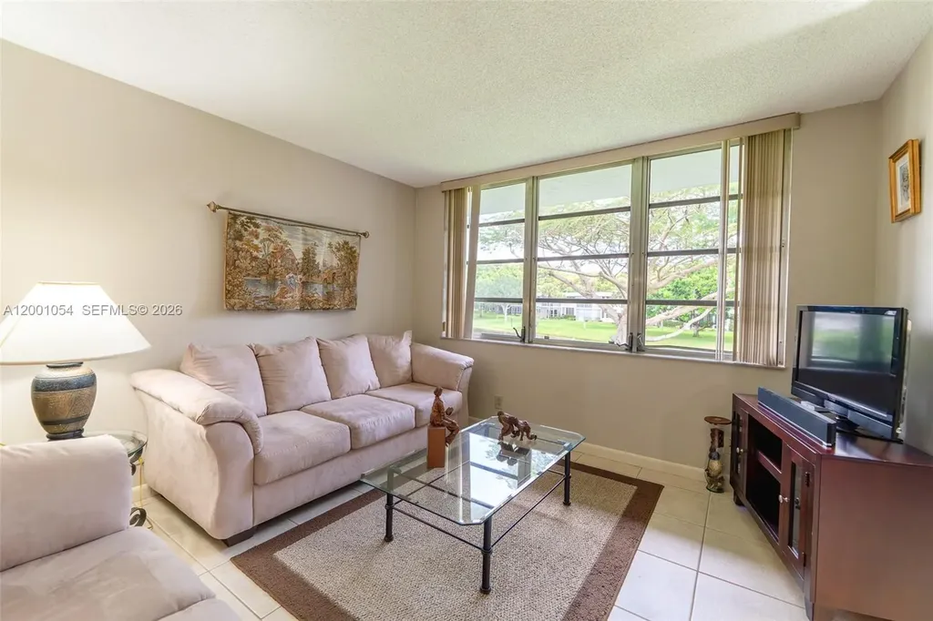 4221 W Palm Aire Drive Pompano Beach FL 33069