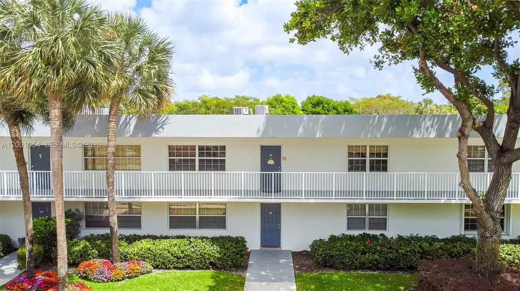 4221 W Palm Aire Drive Pompano Beach FL 33069