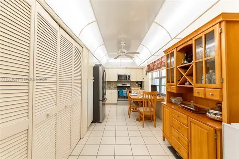 4221 W Palm Aire Drive Pompano Beach FL 33069