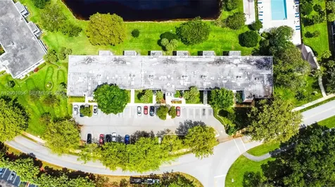 4221 W Palm Aire Drive Pompano Beach FL 33069
