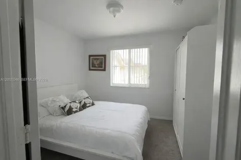 8906 W Flagler Street Miami FL 33174