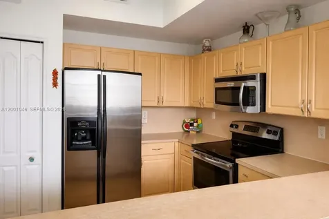 8906 W Flagler Street Miami FL 33174