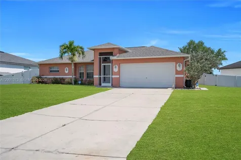 2840 NW 2nd Terrace Cape Coral FL 33993