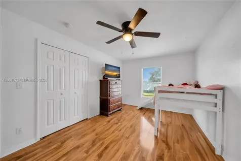 2840 NW 2nd Terrace Cape Coral FL 33993