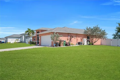 2840 NW 2nd Terrace Cape Coral FL 33993