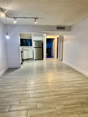 1258 S Military Trail Deerfield Beach FL 33442