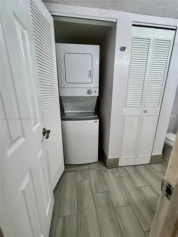 1258 S Military Trail Deerfield Beach FL 33442
