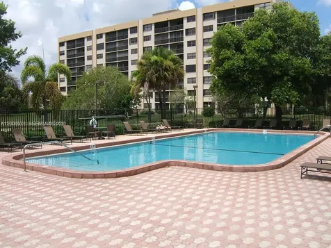 1258 S Military Trail Deerfield Beach FL 33442
