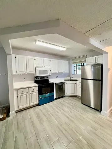 1258 S Military Trail Deerfield Beach FL 33442