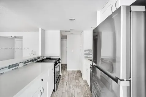 251 174th Sunny Isles Beach FL 33160