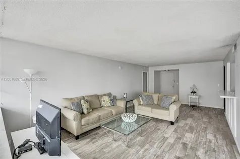 251 174th Sunny Isles Beach FL 33160