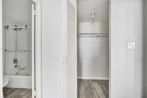 251 174th Sunny Isles Beach FL 33160
