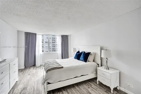 251 174th Sunny Isles Beach FL 33160