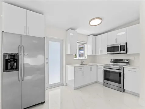 3231 NW 48th Terrace Miami FL 33142