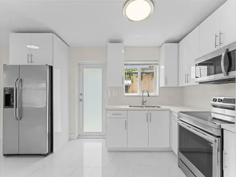3231 NW 48th Terrace Miami FL 33142