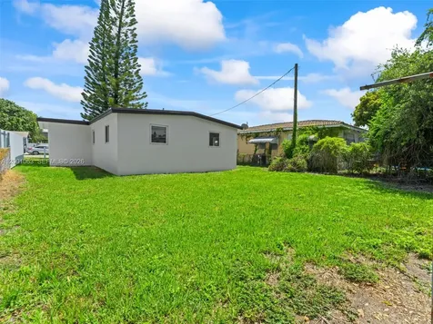 3231 NW 48th Terrace Miami FL 33142
