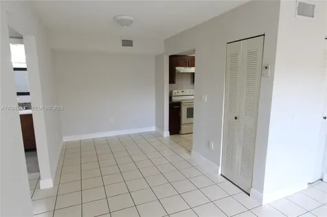 650 NW 114th Avenue Sweetwater FL 33172