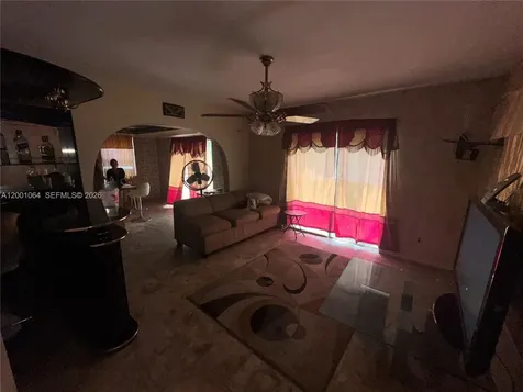 200 NE 158th Street Miami FL 33162