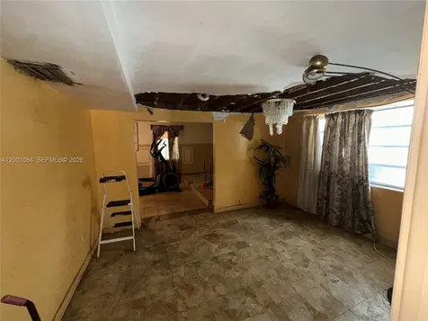 200 NE 158th Street Miami FL 33162