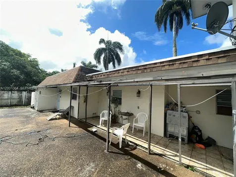 200 NE 158th Street Miami FL 33162