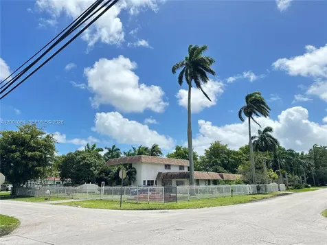 200 NE 158th Street Miami FL 33162