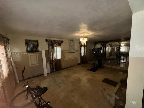 200 NE 158th Street Miami FL 33162
