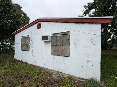 15771 NW 17th Place Miami Gardens FL 33054