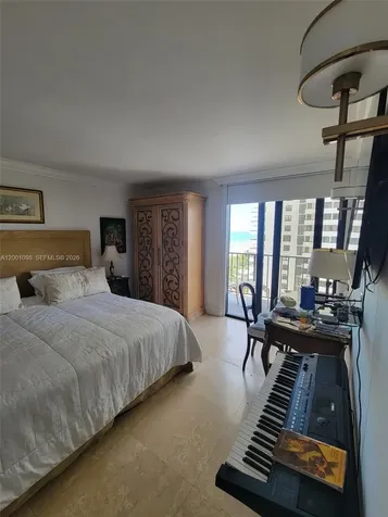 2625 Collins Avenue Miami Beach FL 33140