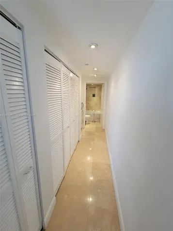 2625 Collins Avenue Miami Beach FL 33140