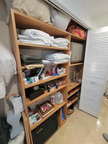 2625 Collins Avenue Miami Beach FL 33140