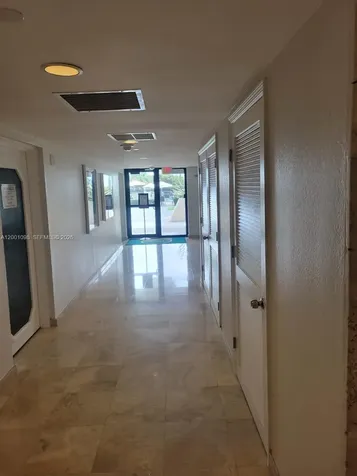 2625 Collins Avenue Miami Beach FL 33140