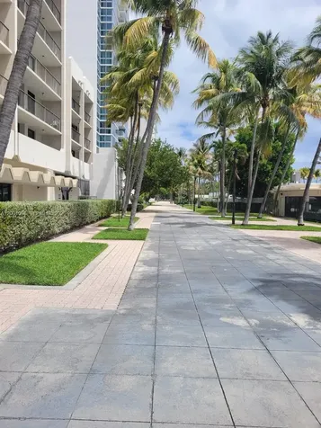 2625 Collins Avenue Miami Beach FL 33140