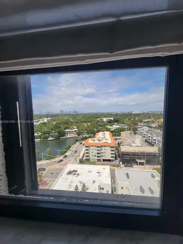 2625 Collins Avenue Miami Beach FL 33140