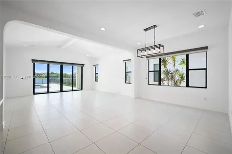 1286 SW 113th Way Pembroke Pines FL 33025