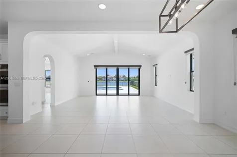 1286 SW 113th Way Pembroke Pines FL 33025